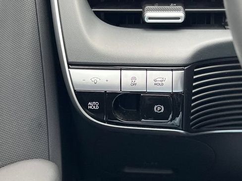 Certified 2024 Hyundai Ioniq 5 SEL RWD image 37