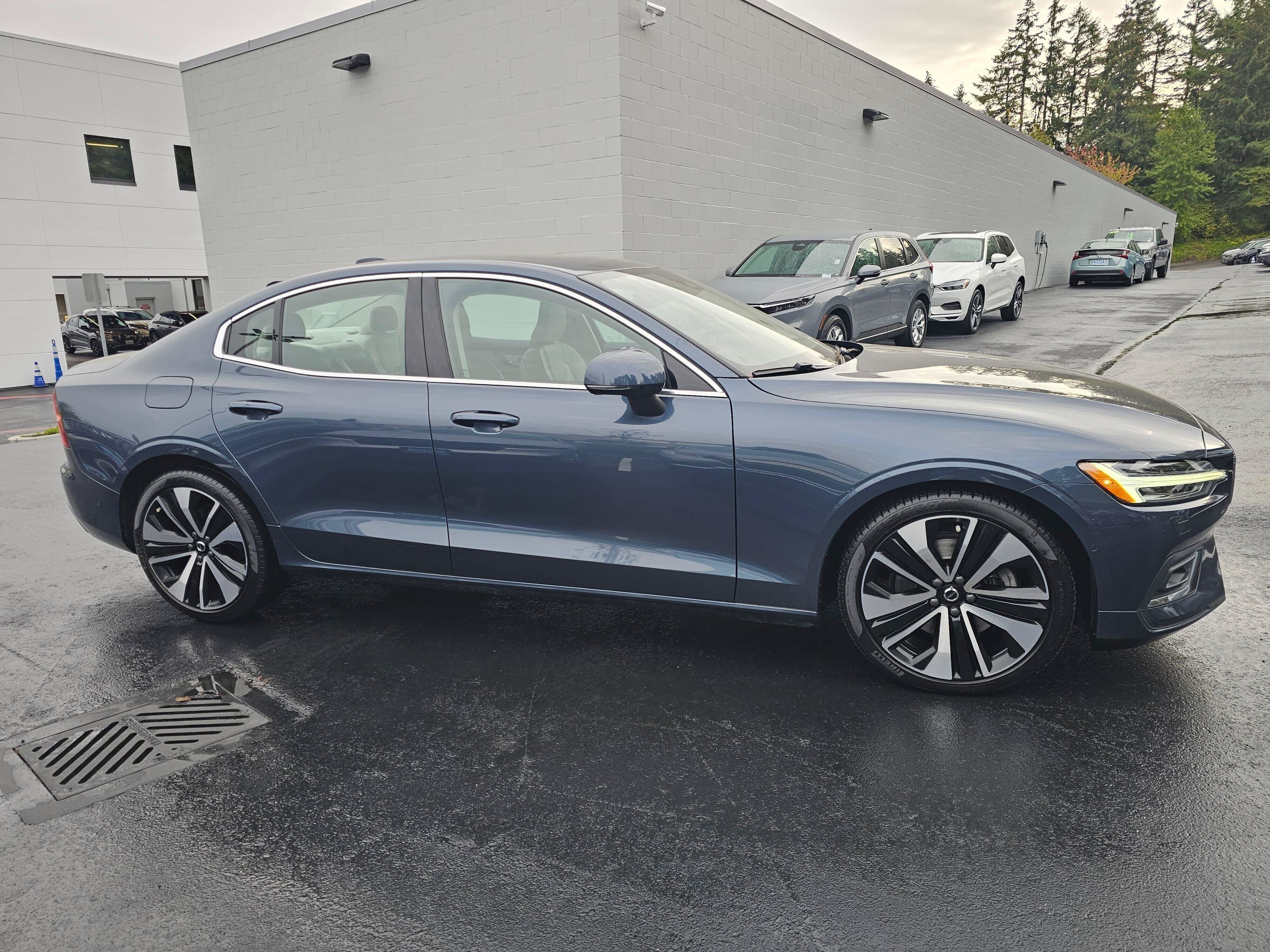 Used 2023 Volvo S60 B5 Ultimate w/ Climate Package AWD/4WD image 8