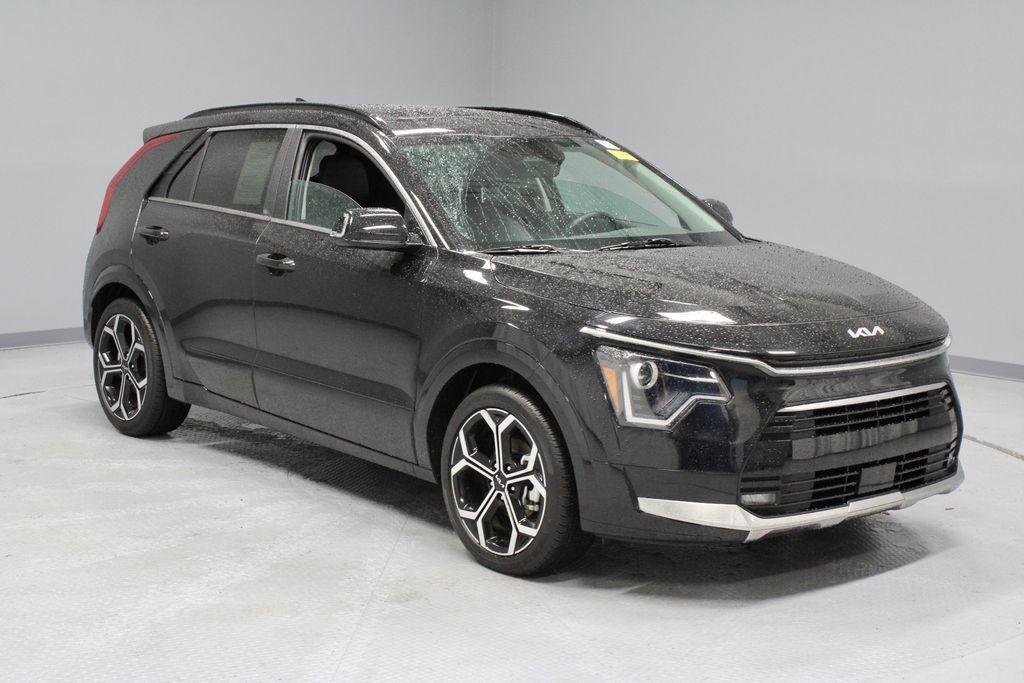 Used 2025 Kia Niro EX Touring FWD image 1