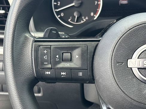 Certified 2023 Nissan Rogue SV FWD image 30