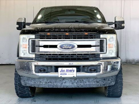 Used 2017 Ford F250 XL w/ STX Appearance Package AWD/4WD image 3