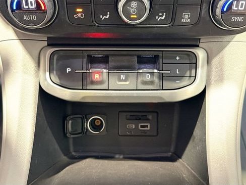 Used 2021 GMC Acadia SLT w/ Premium Package AWD/4WD image 15