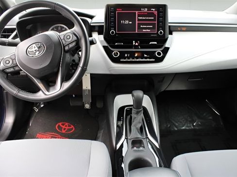 Certified 2022 Toyota Corolla SE image 9