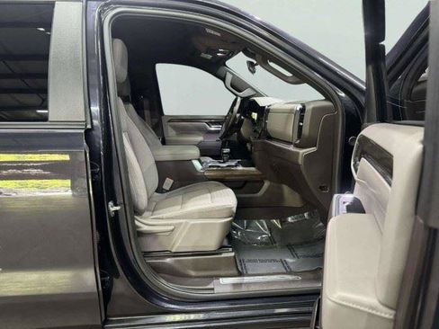 Used 2024 Chevrolet Silverado 1500 LT AWD/4WD image 48
