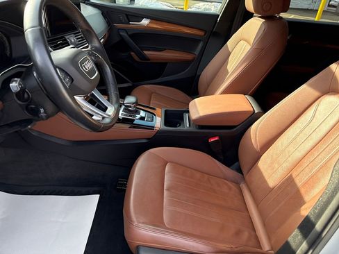 Used 2021 Audi Q5 e Premium Plus w/ Premium Plus Package image 15