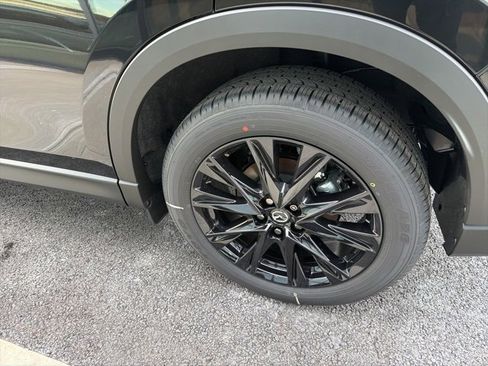 New 2025 MAZDA CX-5 Carbon Edition image 6