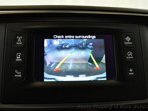 Used 2017 Chrysler Pacifica Touring-L image 46