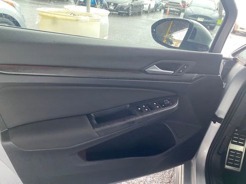 Used 2022 Volkswagen GTI S image 31