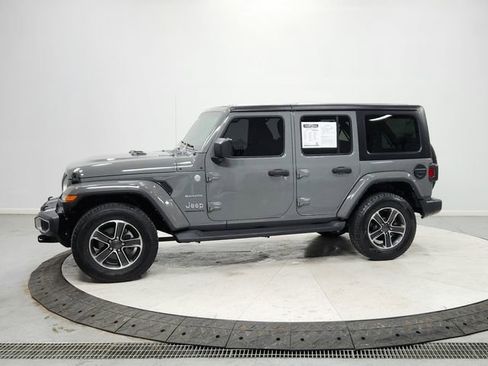 Used 2023 Jeep Wrangler Sahara w/ Cold Weather Group image 4