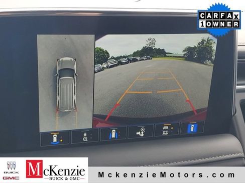 Used 2024 Chevrolet Tahoe Z71 w/ Z71 Off-Road Package AWD/4WD image 17