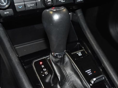 Used 2024 Jeep Compass Limited image 16