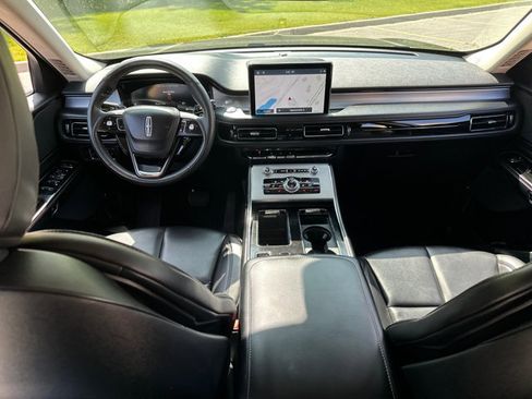 Used 2023 Lincoln Aviator AWD image 15