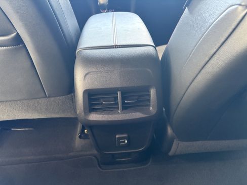 Used 2024 Chevrolet Equinox RS w/ RS Leather Package AWD/4WD image 22