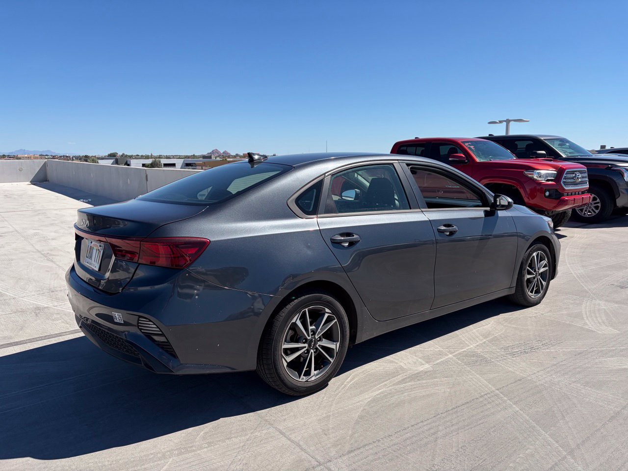 Used 2022 Kia Forte LXS FWD image 2
