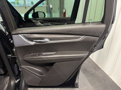 Used 2023 Cadillac XT6 Sport image 36