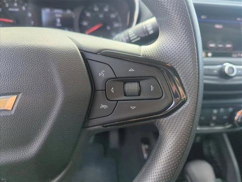 Used 2023 Chevrolet TrailBlazer LT FWD image 15