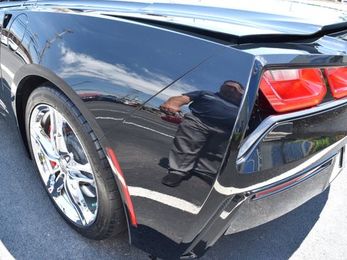 Used 2017 Chevrolet Corvette Stingray Convertible w/ 2LT Preferred Equipment Group RWD image 13