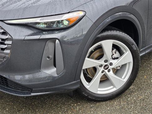 New 2025 Audi Q5 2.0T Premium Plus image 9