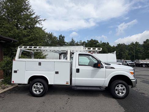Used 2016 Ford F250 XL w/ XL Appearance Package AWD/4WD image 4