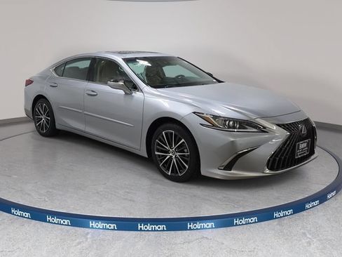 Used 2022 Lexus ES 350 w/ Premium Package FWD image 4