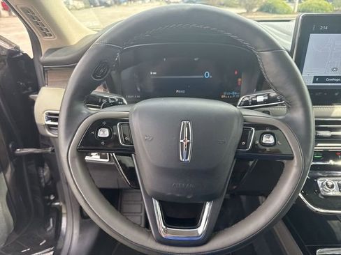 Used 2025 Lincoln Corsair Grand Touring w/ Equipment Group 301A AWD/4WD image 13