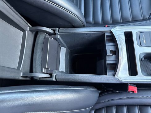 Used 2024 Ford Edge SEL image 13