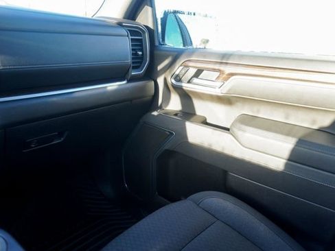 Used 2025 Chevrolet Silverado 1500 LT image 26