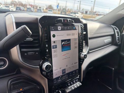 Used 2024 RAM 2500 Laramie image 12