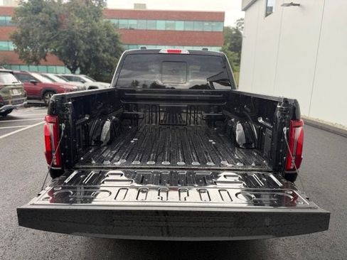 Used 2025 Ford F150 Lariat AWD/4WD image 24