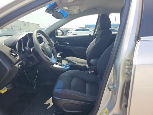Used 2013 Chevrolet Cruze LT FWD image 7