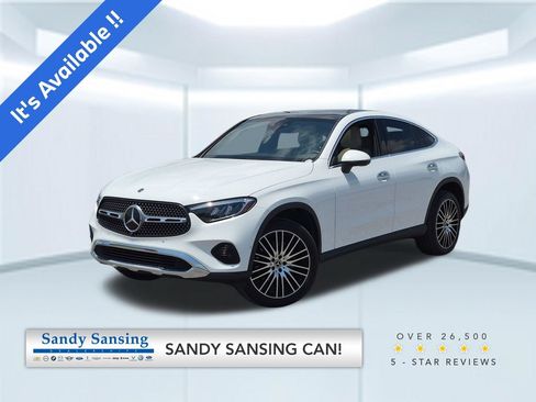 Used 2024 Mercedes-Benz GLC 300 4MATIC image 1