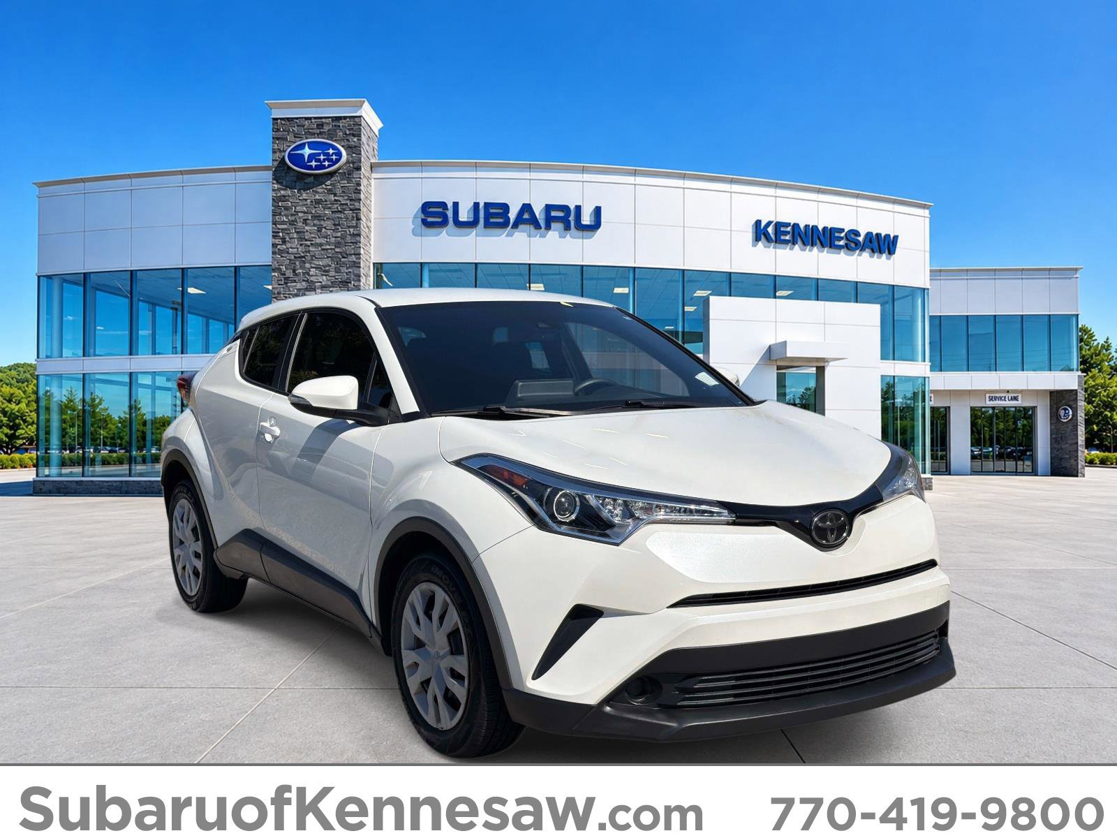 Used 2019 Toyota C-HR LE FWD image 1
