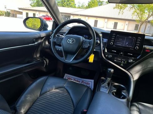 Used 2022 Toyota Camry SE FWD image 28