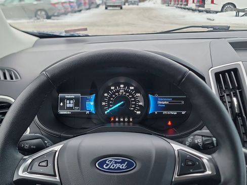 Used 2024 Ford Edge SEL w/ Convenience Package image 15