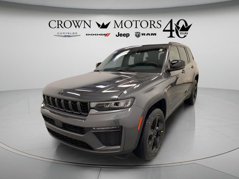 Used 2026 Jeep Grand Cherokee Limited w/ Limited Altitude Package AWD/4WD image 3
