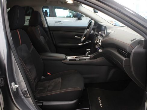 Used 2022 Nissan Sentra SR w/ Midnight Edition FWD image 14