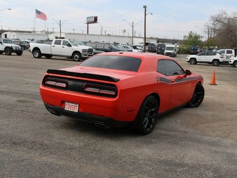 Used 2021 Dodge Challenger R/T w/ Blacktop Package image 5