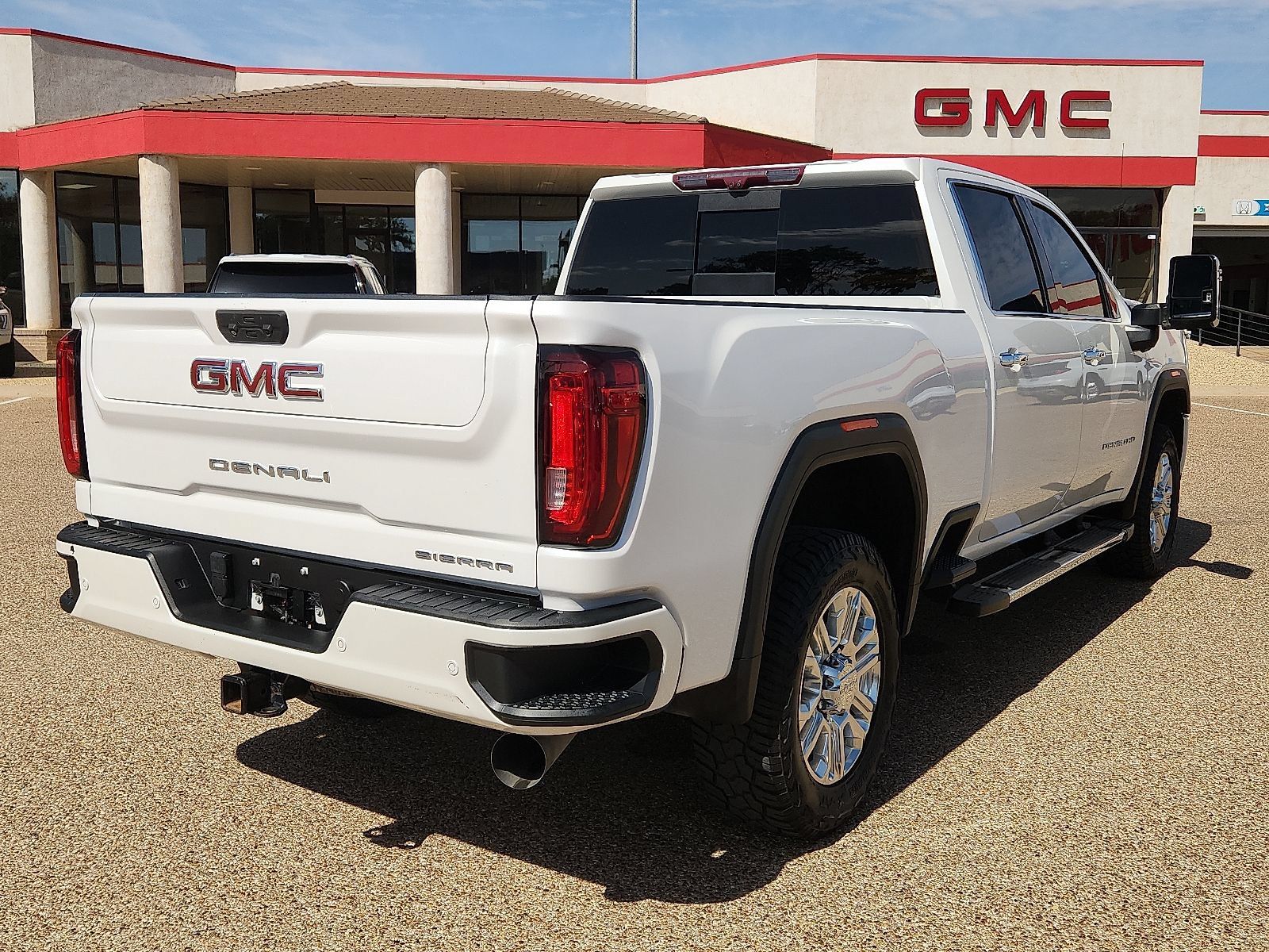 Used 2022 GMC Sierra 2500 Denali w/ Denali Ultimate Package AWD/4WD image 4