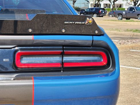 Used 2021 Dodge Challenger R/T Scat Pack w/ Plus Package image 16