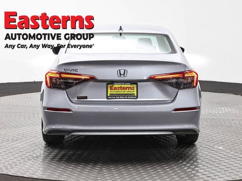 Used 2024 Honda Civic LX image 6