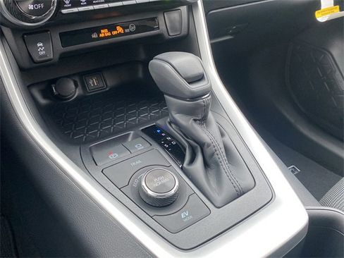 New 2025 Toyota RAV4 LE image 23
