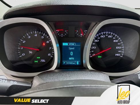 Used 2017 Chevrolet Equinox LT image 12