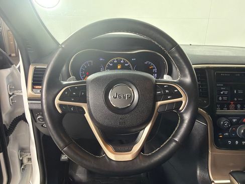 Used 2017 Jeep Grand Cherokee Limited AWD/4WD image 16