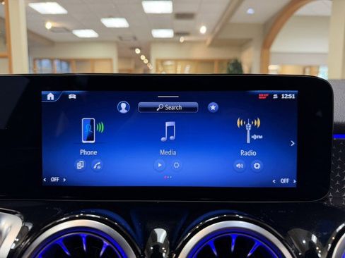 Certified 2025 Mercedes-Benz GLB 250 image 11