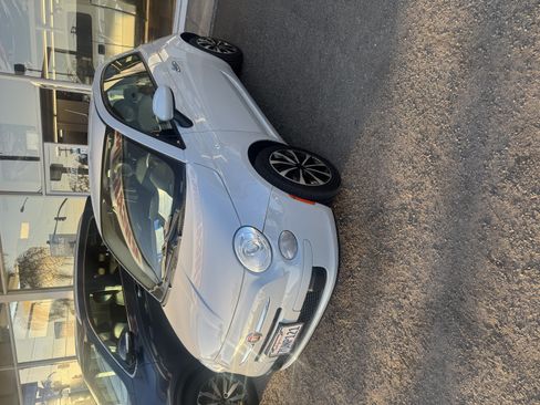 Used 2016 FIAT 500 Pop image 2