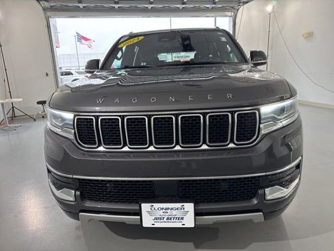 Used 2024 Jeep Wagoneer Series II AWD/4WD image 2