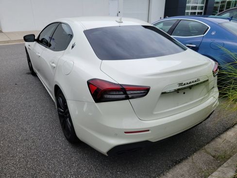 Used 2022 Maserati Ghibli Modena RWD image 10