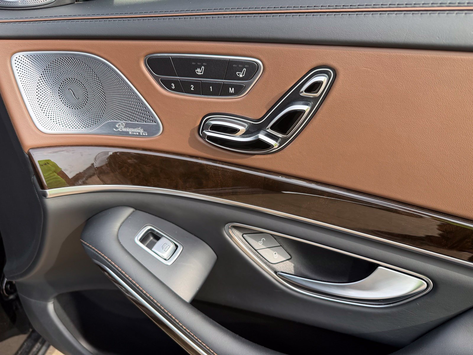 Used 2018 Mercedes-Benz Maybach S 650 image 39