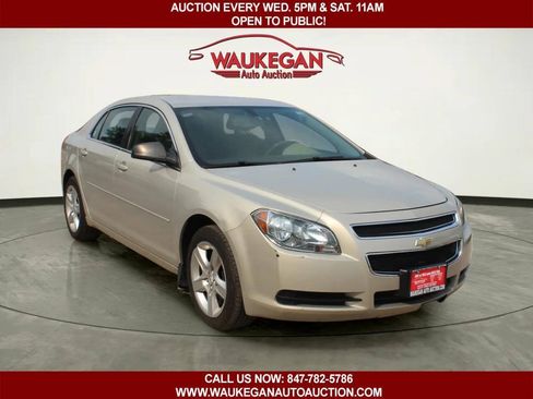Used 2011 Chevrolet Malibu LS FWD image 3