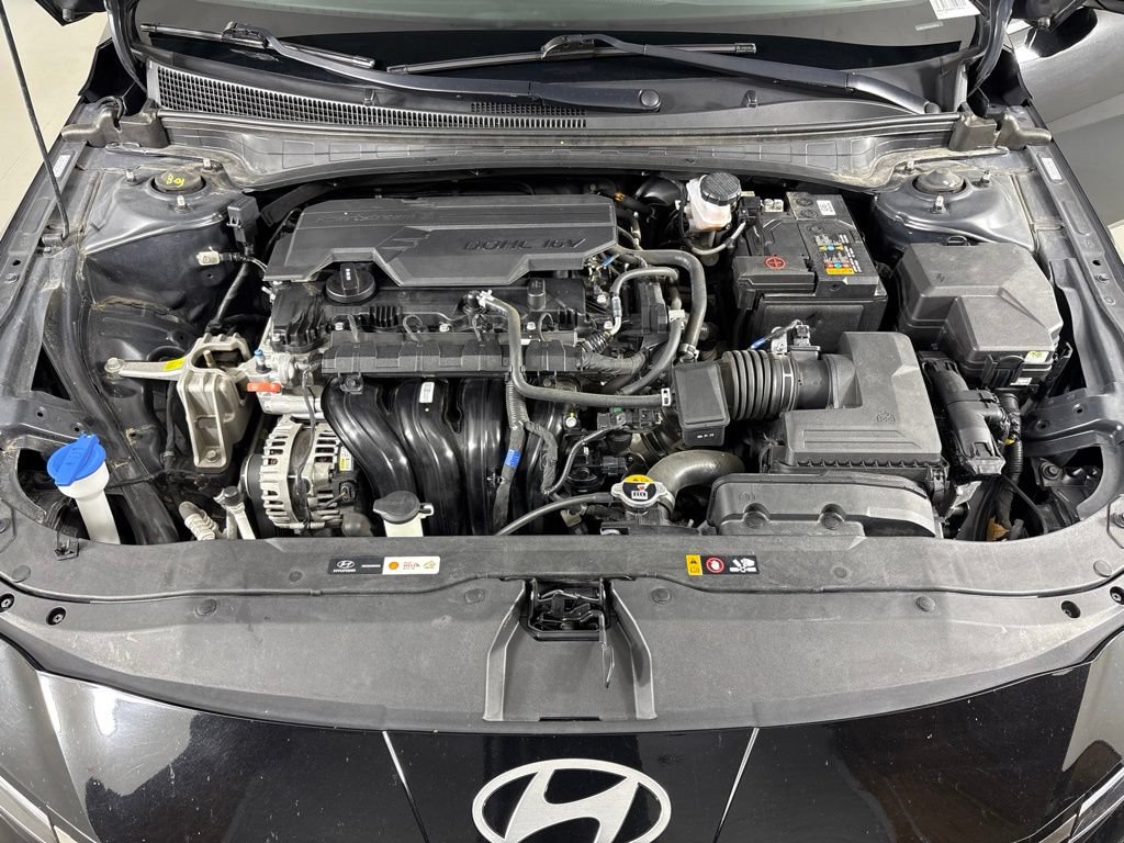 Used 2024 Hyundai Elantra Limited FWD image 40